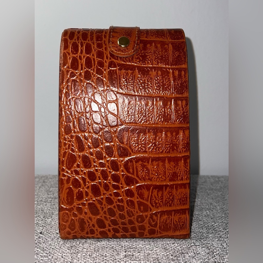 BROWN LEATHER JEWELRY BOX (HANDBAG)